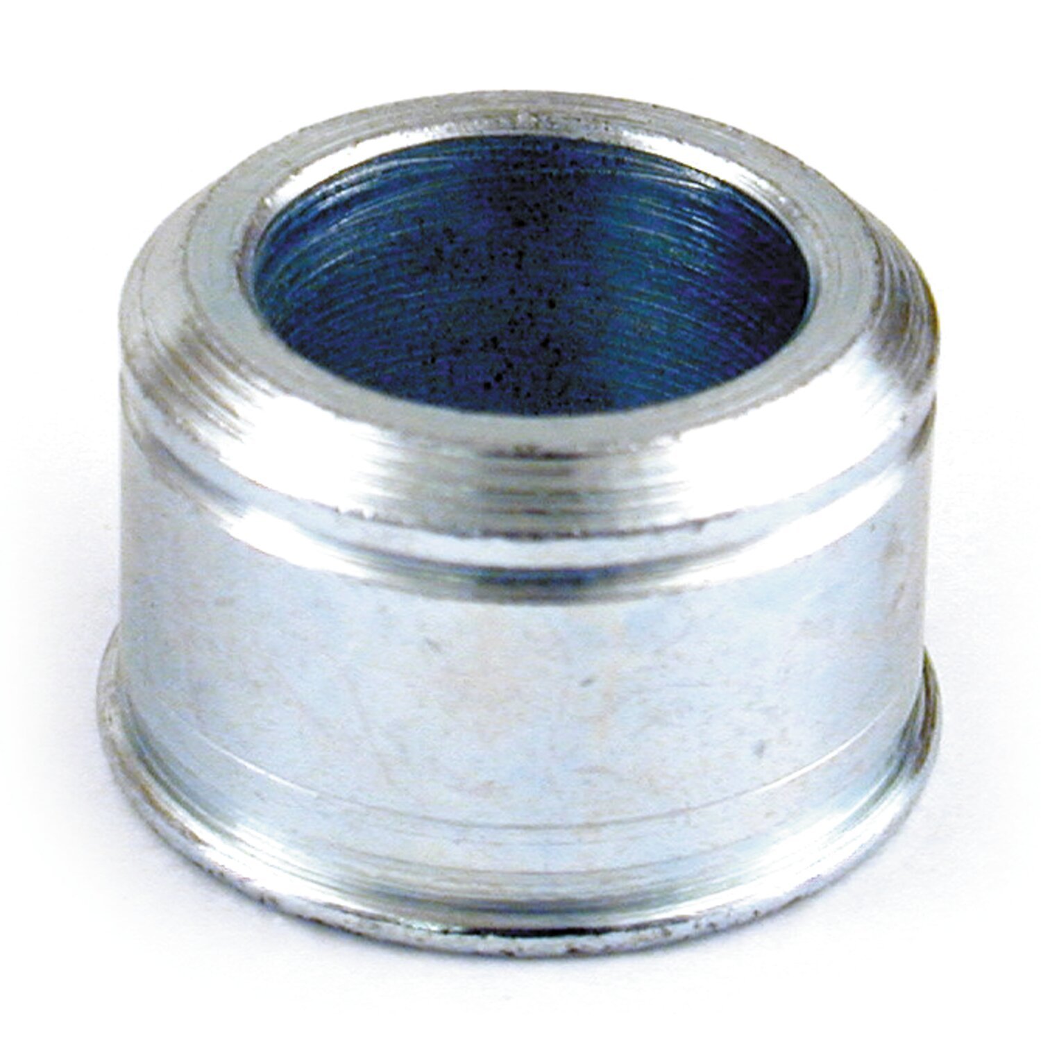 Outer bearing spacer, wheel hub