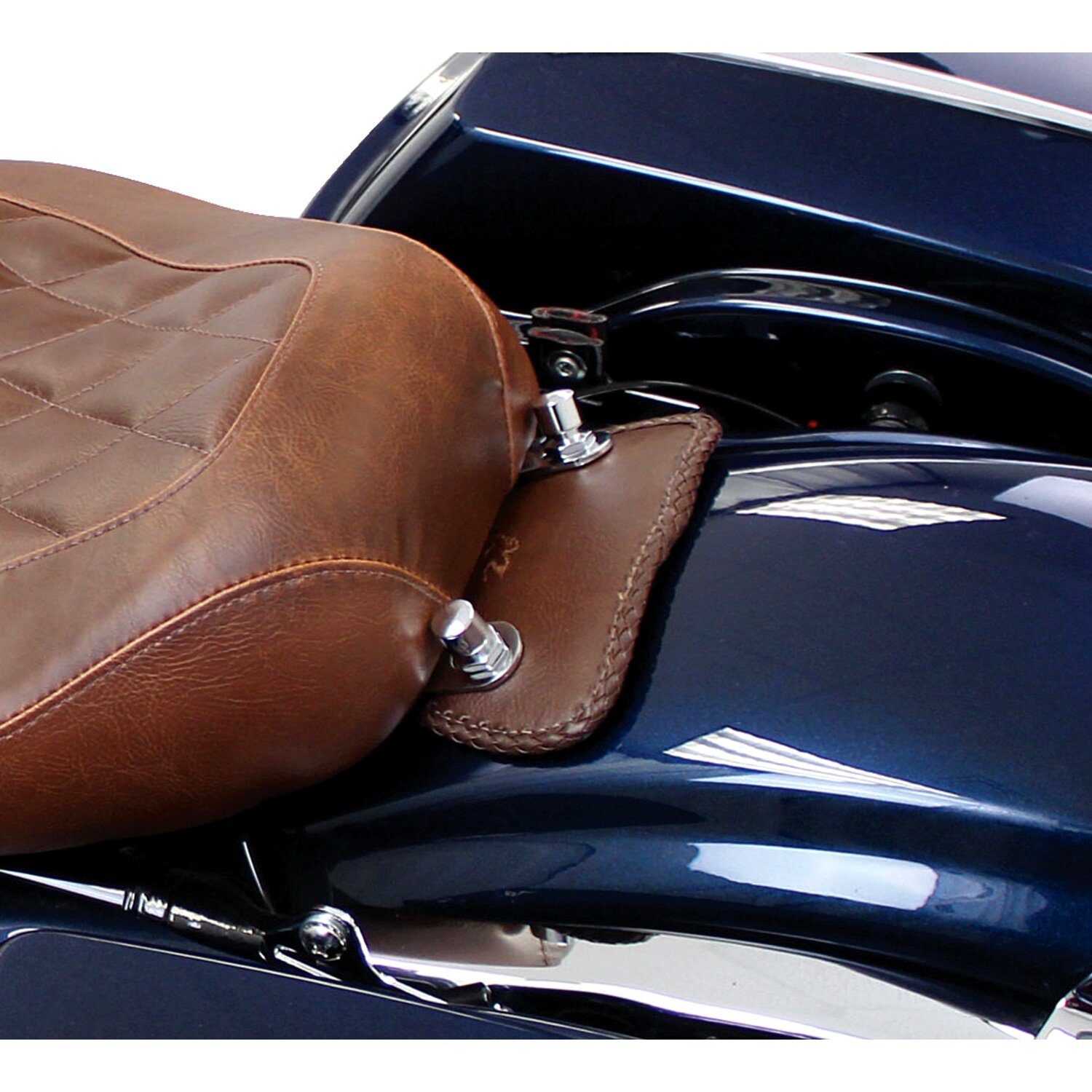 Mustang, mini fender bib. Plain with braided edges, Brown