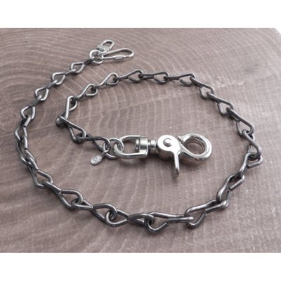 Silver; medium-sized chain with open links; steel with antique finish; chain links 1" length by 7/16" width; the sturdy snap hook and dual wallet hook end-pieces adds approximately 3" to the chain length