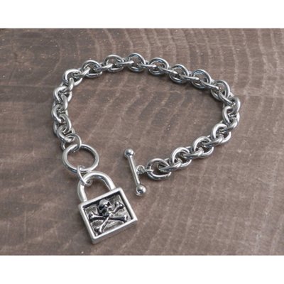 w/crossbones pendant; chrome plated steel chain; toggle bar closure