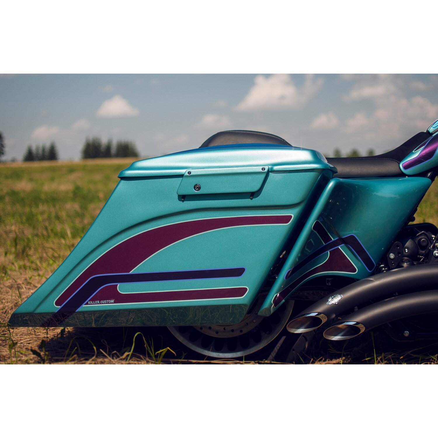Killer Custom, 7″ stretch Down extended saddlebags