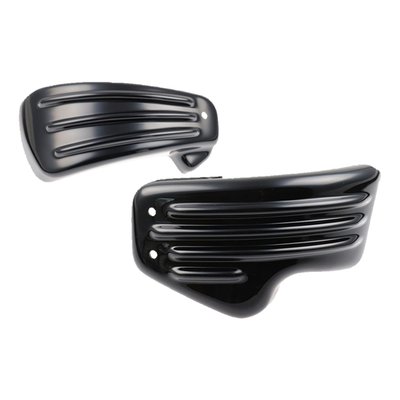 Unpainted gloss black finished ABS material. For air ride equipped bikes. 5-axis CNC machined ABS side covers. Fits as a direct replacement for the OEM side covers. 
Note: FXDRS models require an additional mount bracket for the left side cover, separately available as 575559. 
Note: The side cover is 'clrean' and has no maching done for the air ride system. 
Note: With approval. Check your local MCS dealer or the MCS sales department for exact type of approval and validity on bike model and years on the test report.