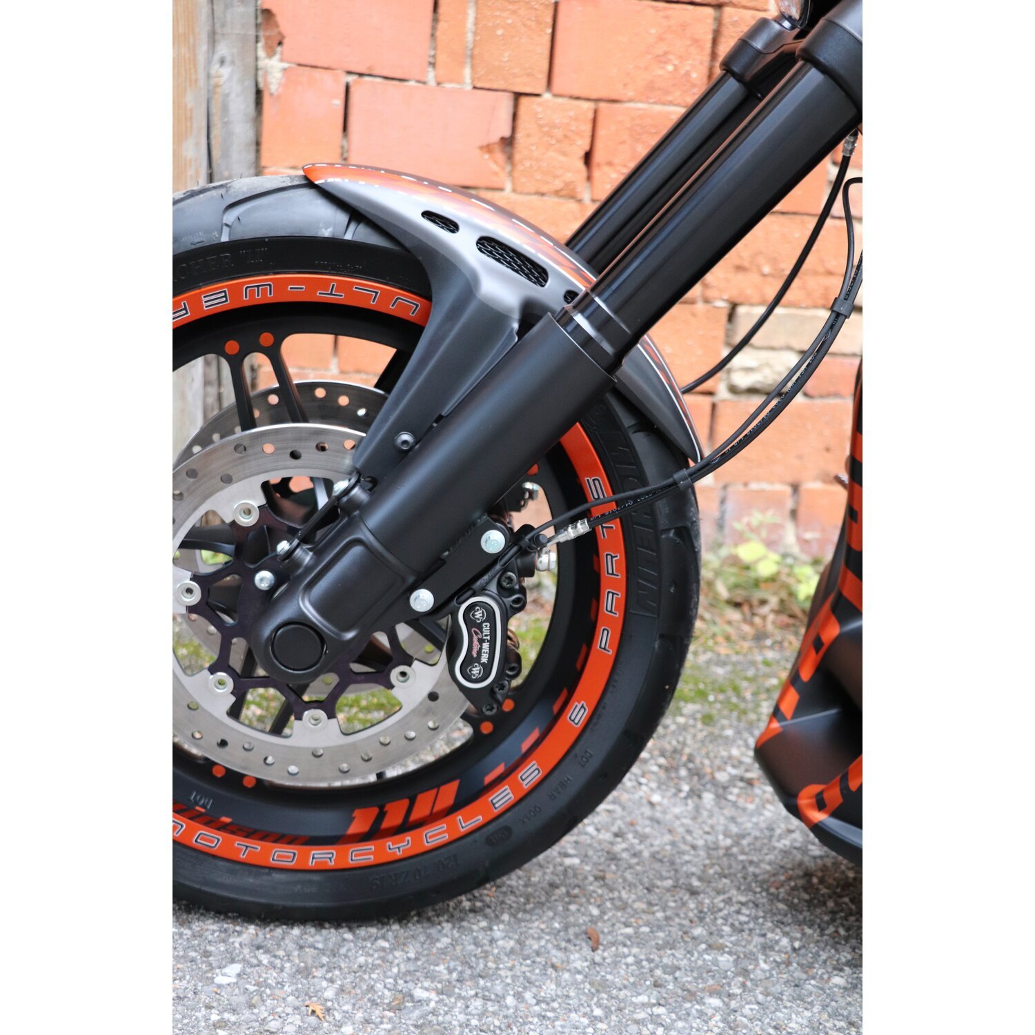 Cult-Werk, front fender 'Custom' V2. Matte black/ Mesh