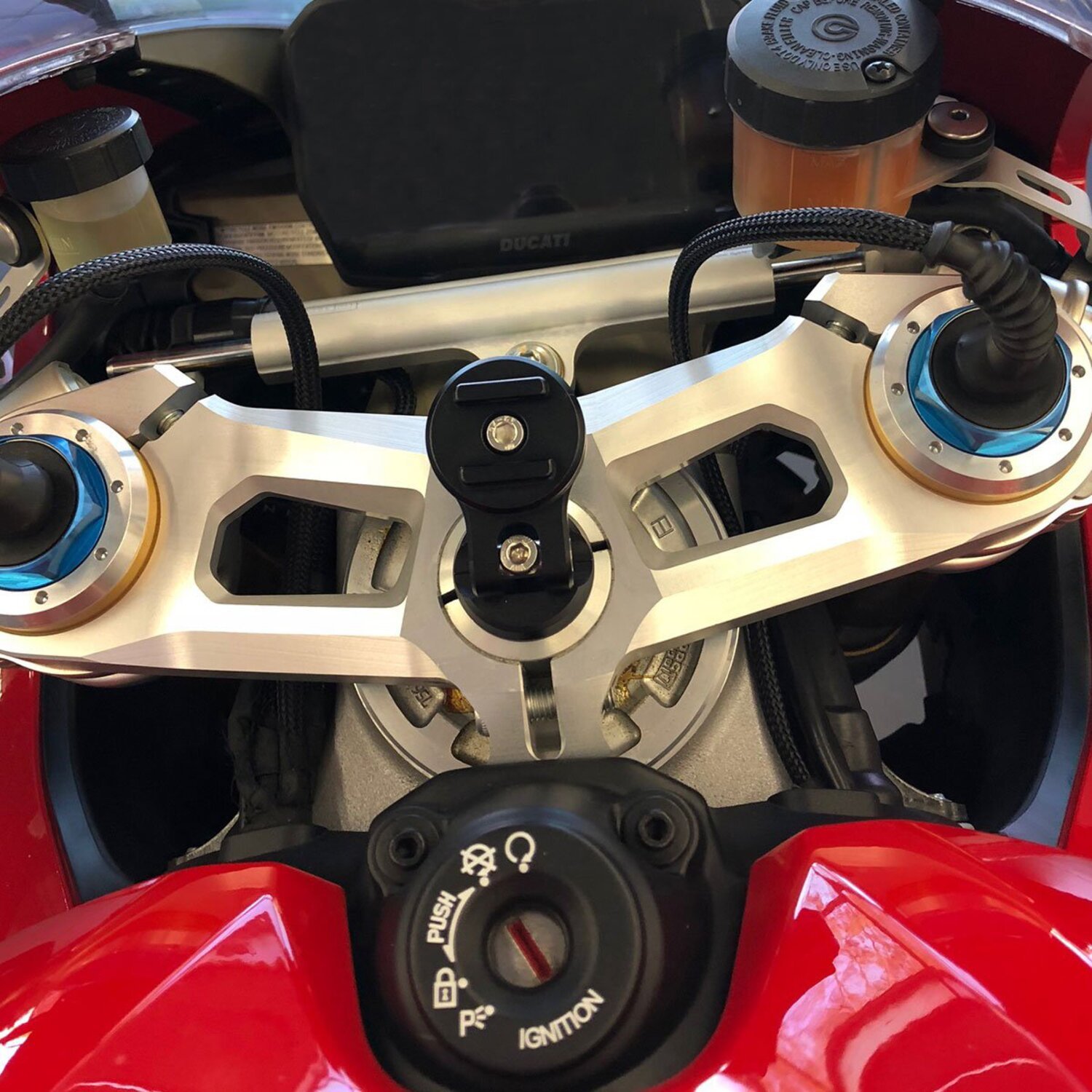 SP Connect™, moto stem mount for clip-ons, Black