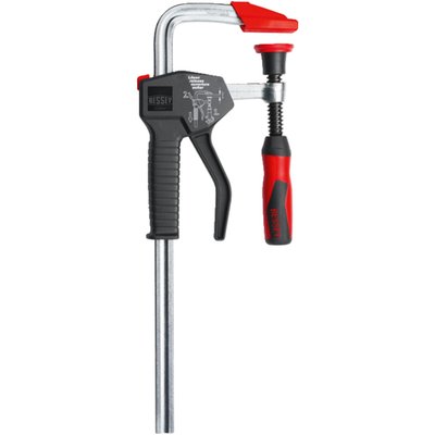 Max. jaw opening: 600mm.
Max. throat depth: 100mm.
Sliding arm dimension: 19.5x9.5mm.
Max. clamping force: 3500N.
Weight: 1.67kg.
Allows full pump-type clamping action, using just one hand. The rapid-move button allows you to slide the clamp along the sliding arm quickly and without effort. The sliding arm and jaw are hardened and tempered forged steel with a profile to retain shape and resist distortion. Comes with a zinc plated finish. The spindle is equipped with high quality 2-component plastic handle, threads are special surface-coated for a smooth and bind-less action. The jaw and spindle pressure plate caps are removable and made of elastic, smooth and anti-slip material.
