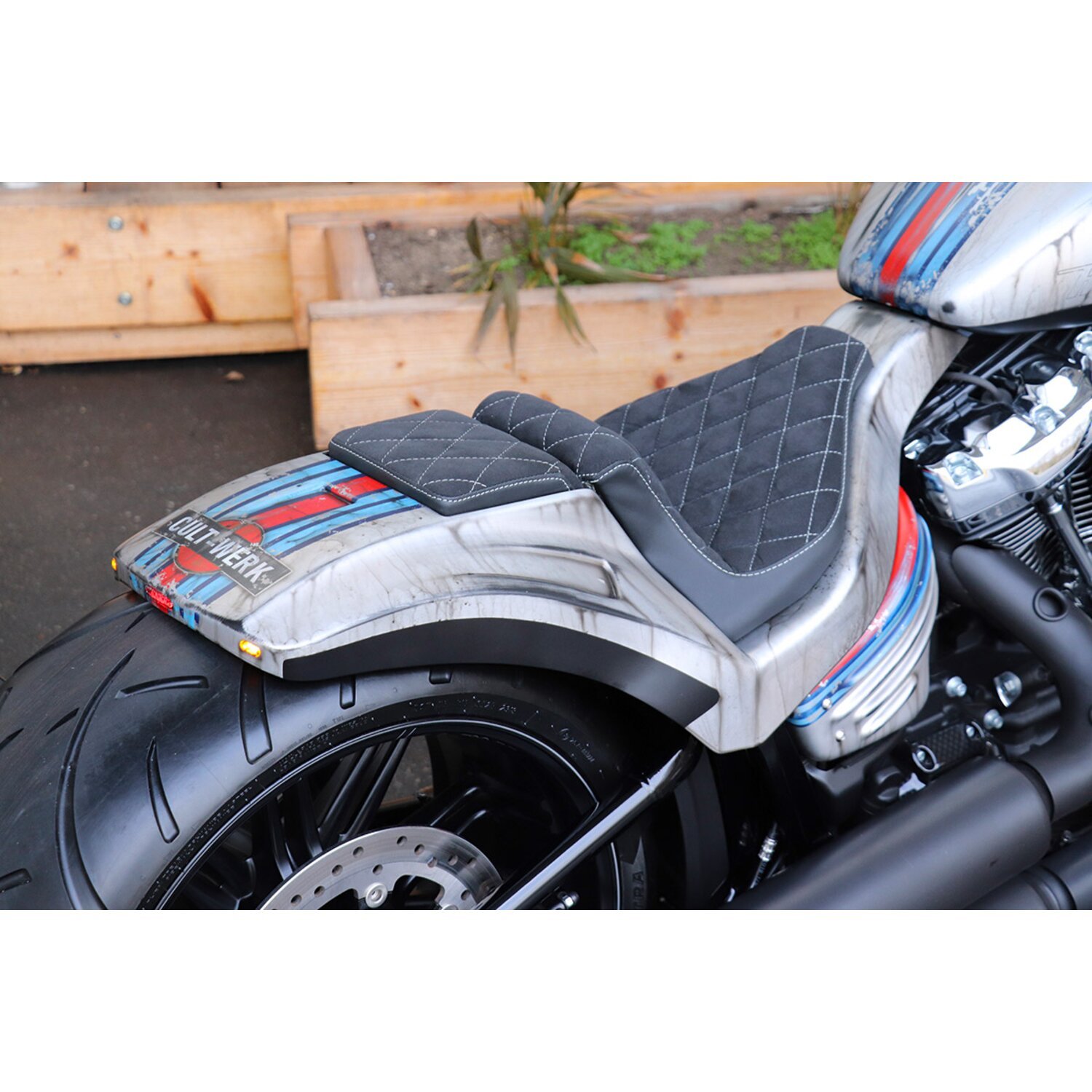 Cult-Werk, Softail wide fender kit 'Racing'. 2-up seat, Unpainted, Gloss