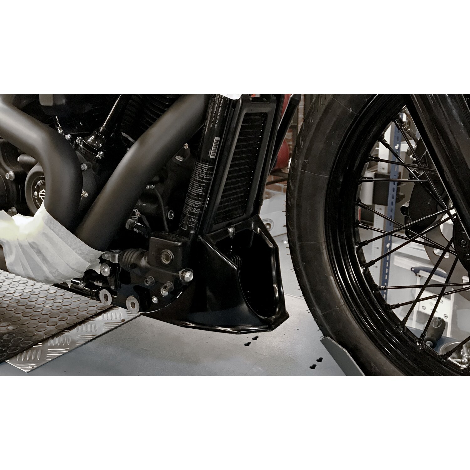 Killer Custom, 'Bobbstr' chin spoiler / radiator cover