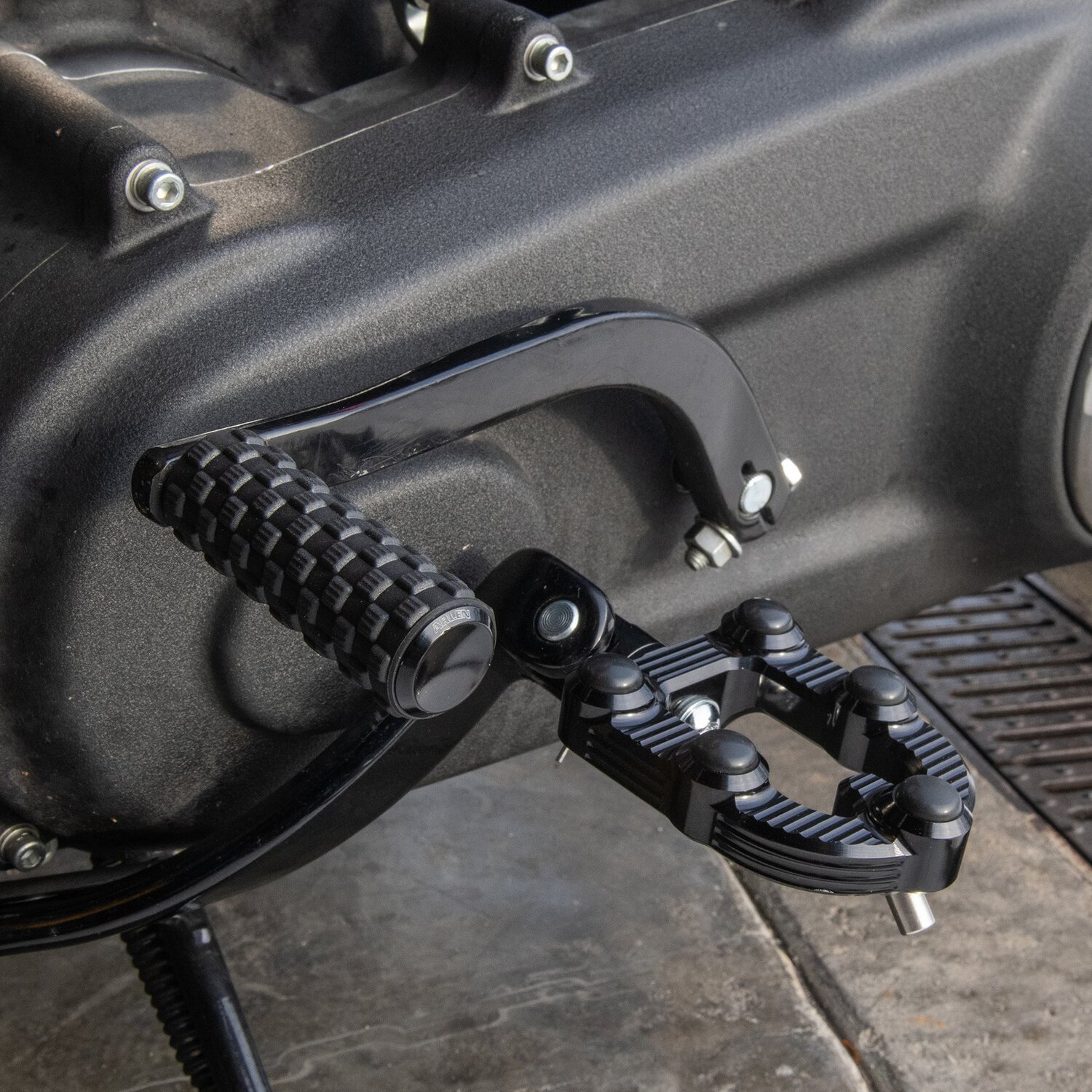 Arlen Ness, MX foot pegs, Black, Matte