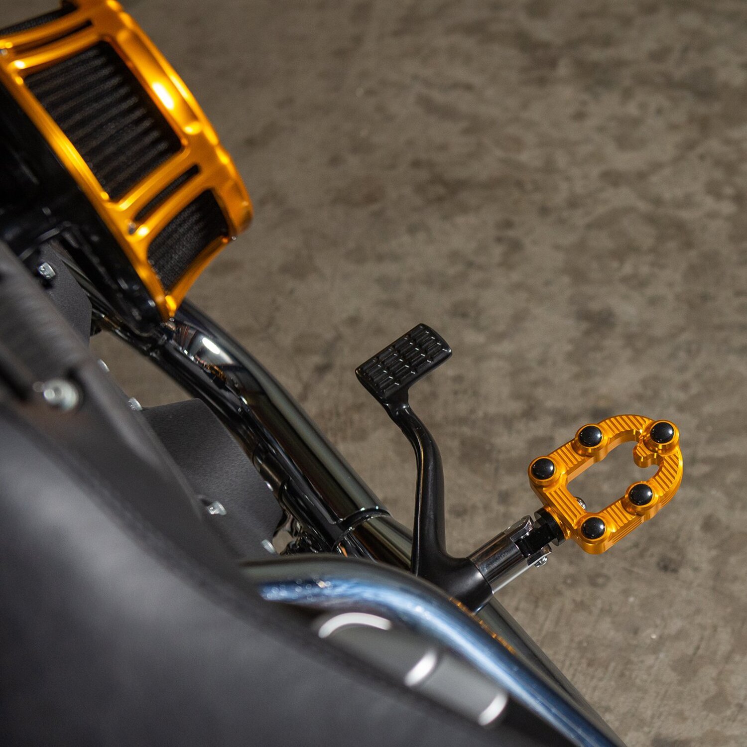 Arlen Ness, MX foot pegs, Gold, Polished