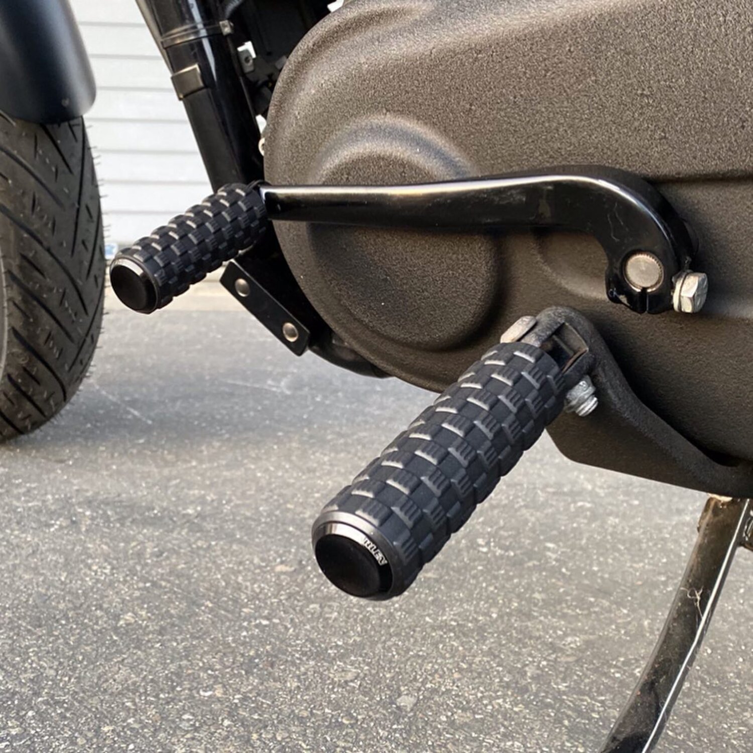 Arlen Ness, Air Trax rider foot pegs, Black, Matte