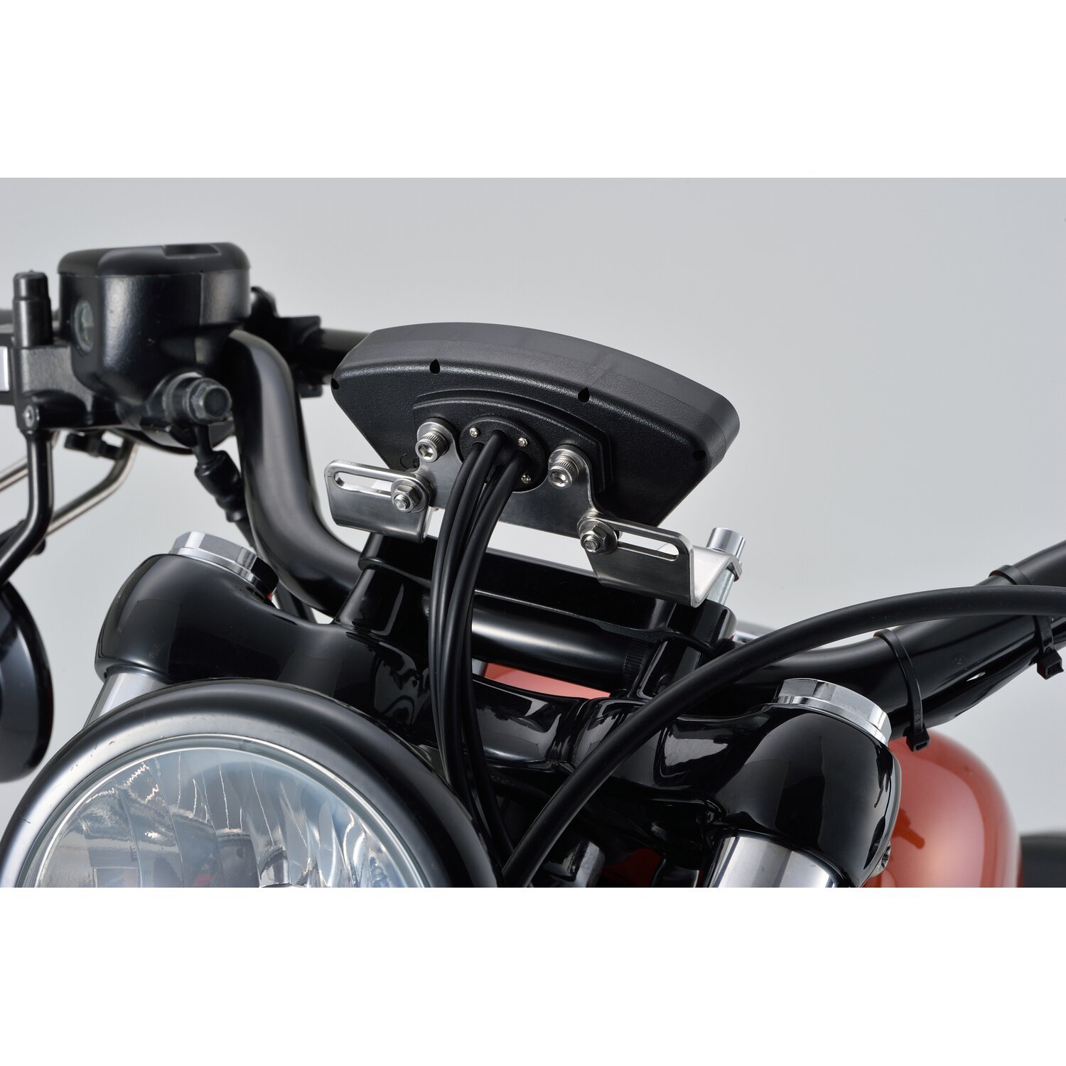 Daytona, DEVA01 Multifunctional cockpit, Black