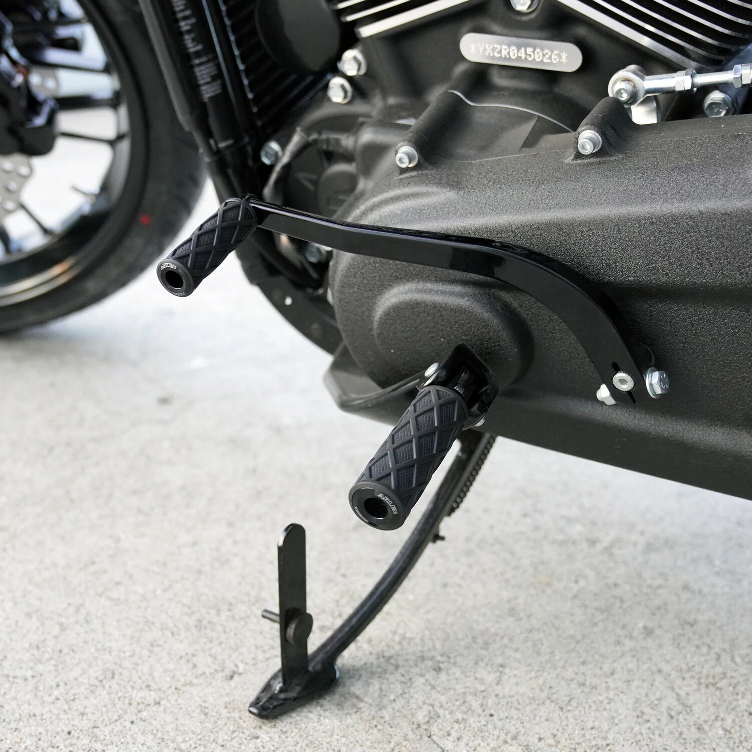 Arlen Ness, Diamond foot peg set