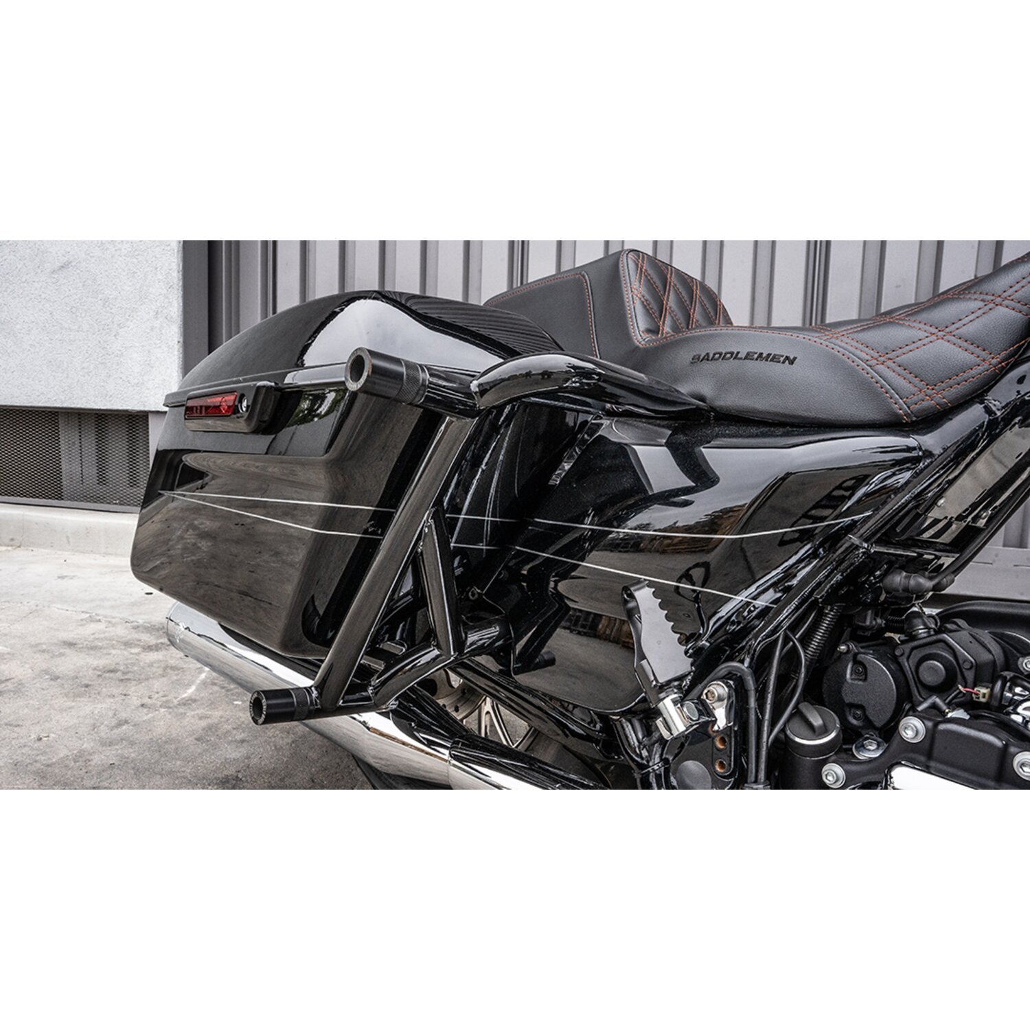 Burly Brand, Brawler crash bar kit Touring. Rear, Black