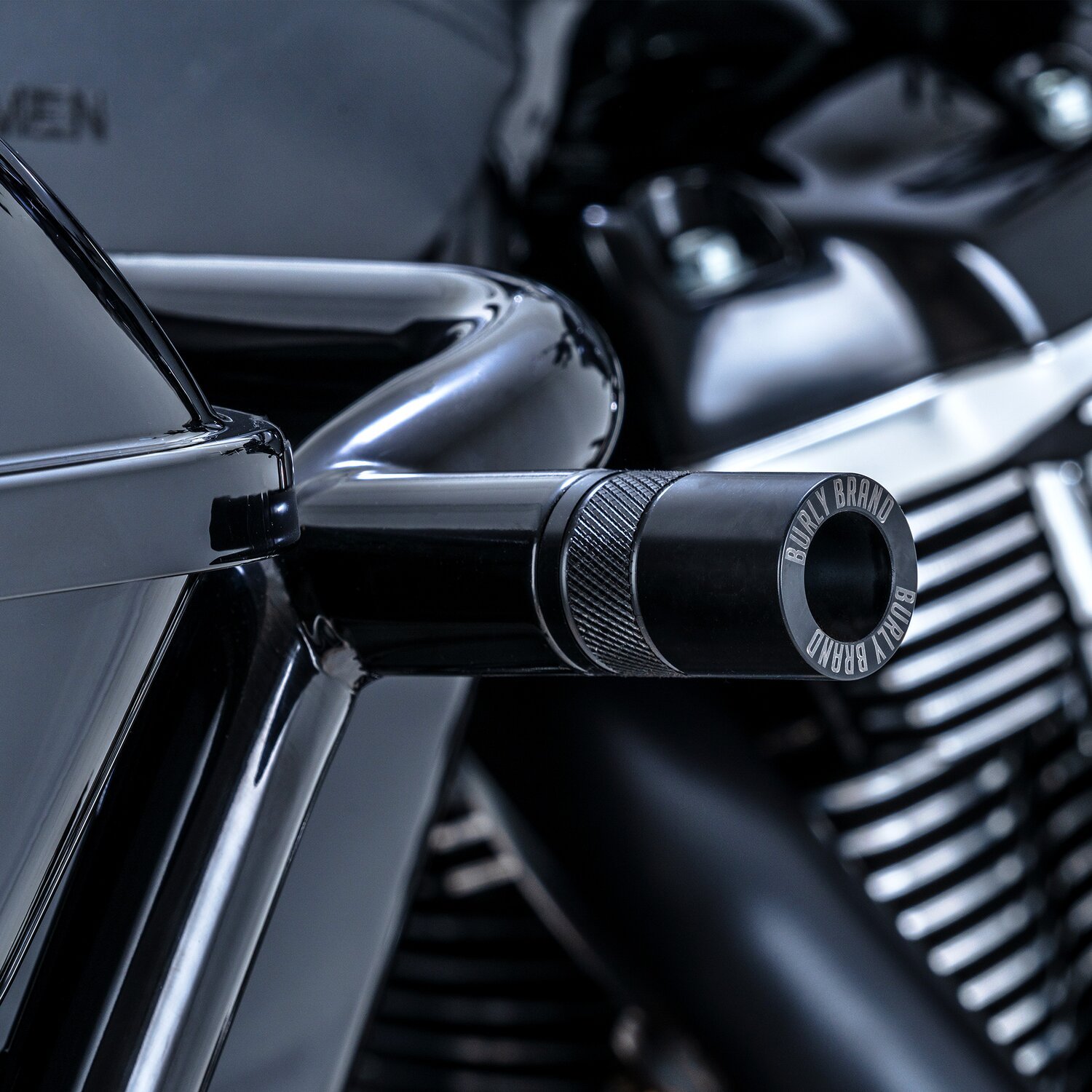 Burly Brand, Brawler crash bar kit Touring. Rear, Black