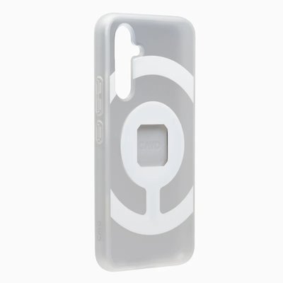 The elegant and flat case protects your valuable smartphone from scratches and drops. MagSafe compatible with extra strong magnets for attaching to magnetic holders and charging pods. Integrated recess for secure and quick locking with our holding systems.