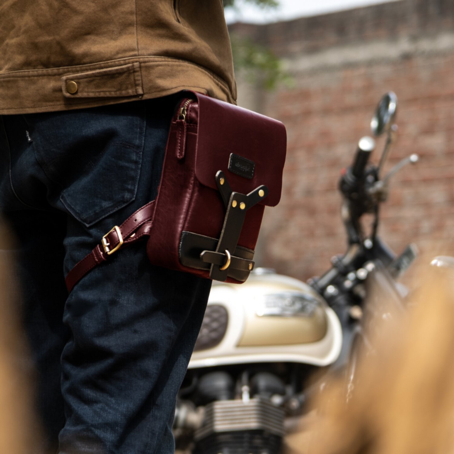 Trip Machine Thigh Bag