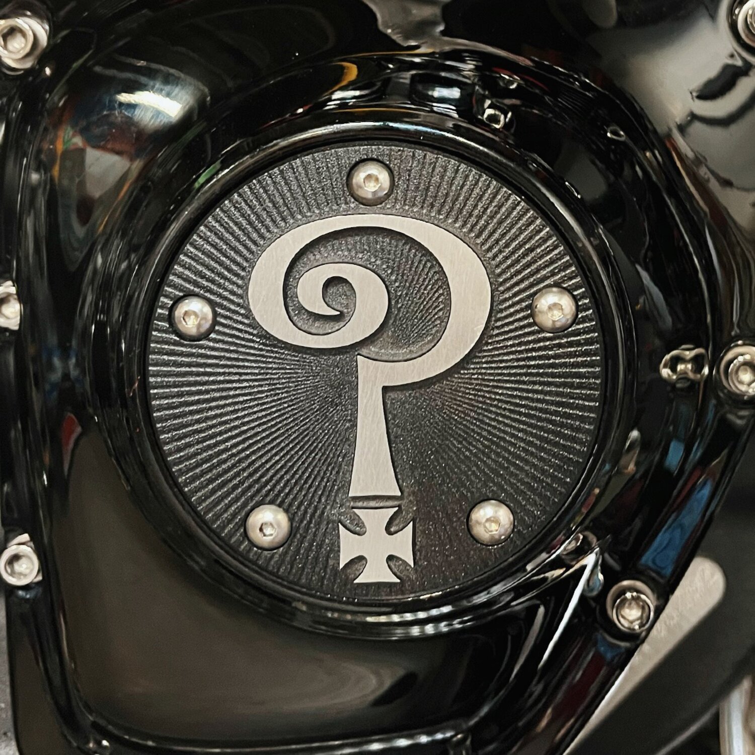 Indian Larry, 'Question Mark' point cover. Matte black/alu
