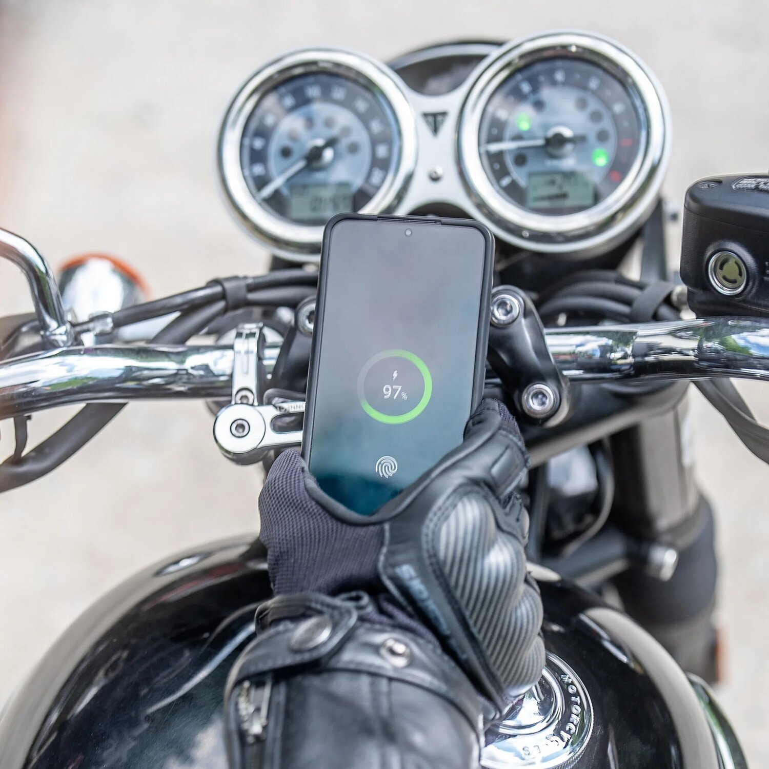 SP Connect, Charging anti vibration module. SPC