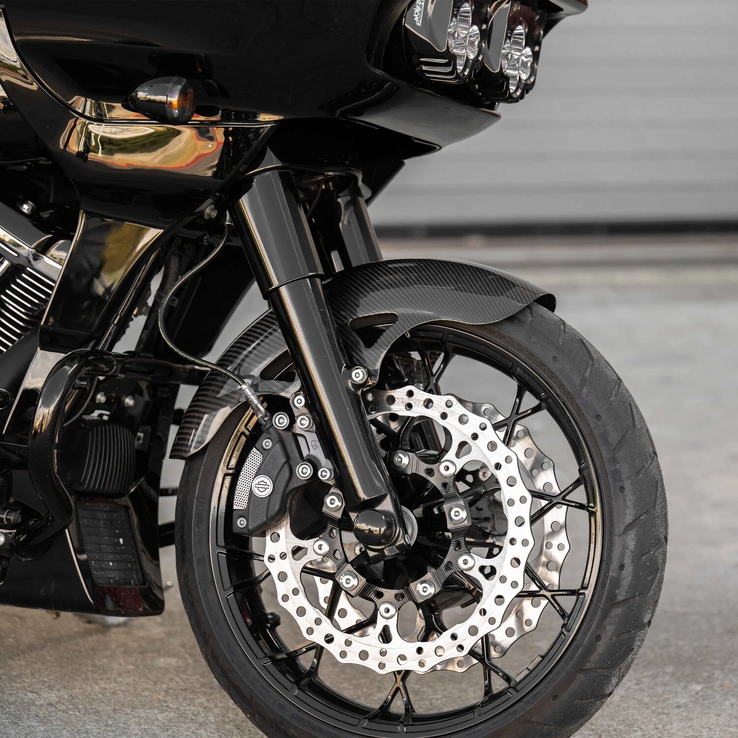 Arlen Ness, 19" Pro Sport front fender. Carbon fiber, Unpainted, Gloss