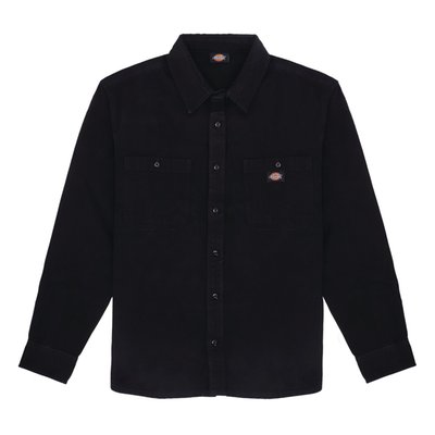 The Dickies Canvas shirt is a boxy fit, button-up shirt. Made with 8OZ 100% cotton canvas with a comfort washed hand-feel. Featuring two front patch pockets with color matching button closures, pencil division, button adjustable cuffs, scooped hem, two-piece collar, back yoke, and woven Dickies label on left patch pocket. A tough and timeless work shirt for winter.
