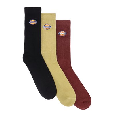 The Dickies Valley Grove socks are authentic ribbed ankle socks with embroidered Dickies
logo on the top. A classic athletic style that come in a pack of three. A fresh pair of summer socks made for all occasions.