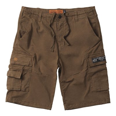Probably the best cargo short WCC has made so far. These cargo shorts are made of 97% cotton and 3% spandex to give it extra stretch and comfort while wearing. The shorts come with YKK fly zipper, 2 side pockets with buttons and size adjusters at the waist. At the left pockets the WCC branding label and right the Jesse James workwear logo embroidered. These shorts are perfect for working outside in summer or just as a casual wear item.