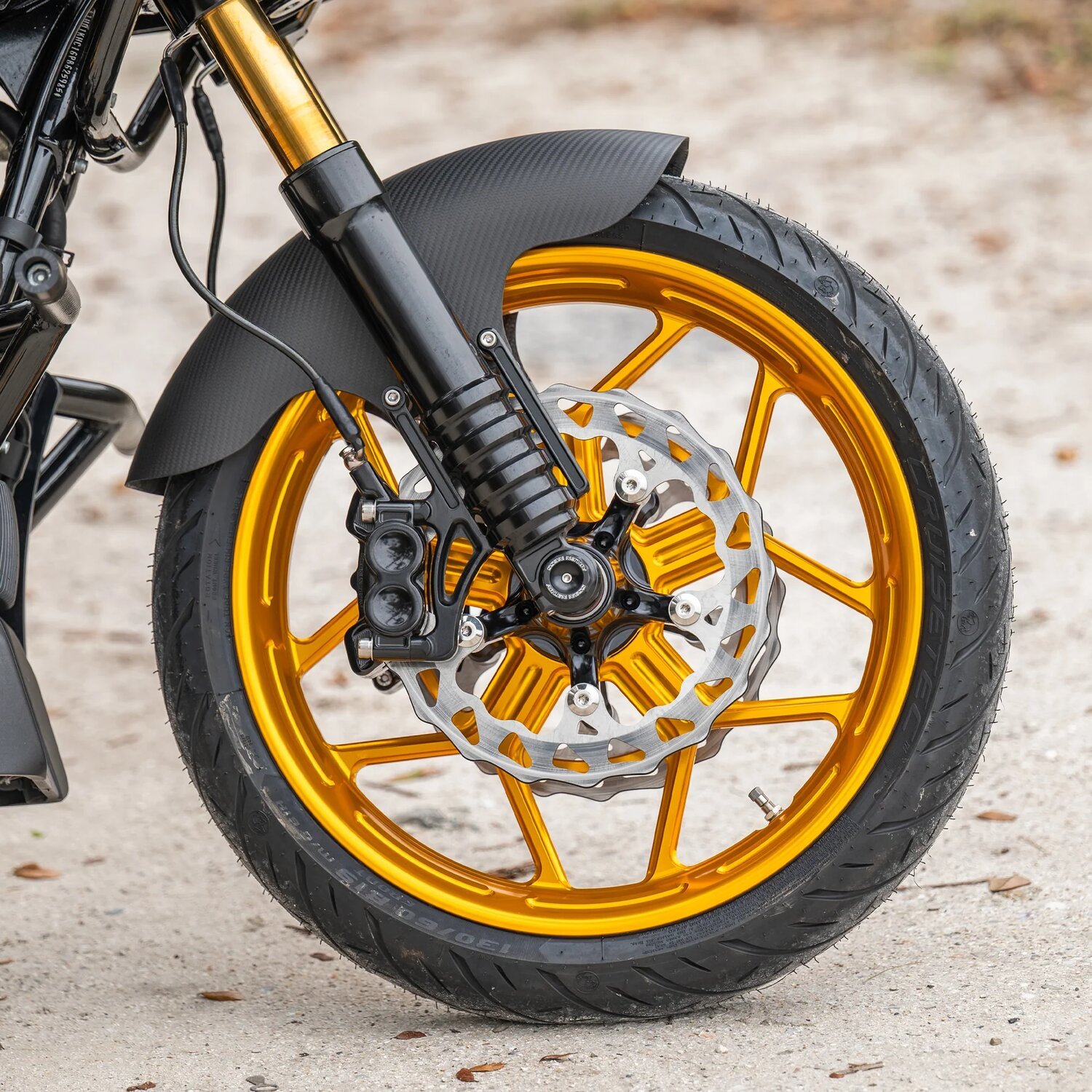 Arlen Ness, Speed 5 rim 21 x 3.5". Front