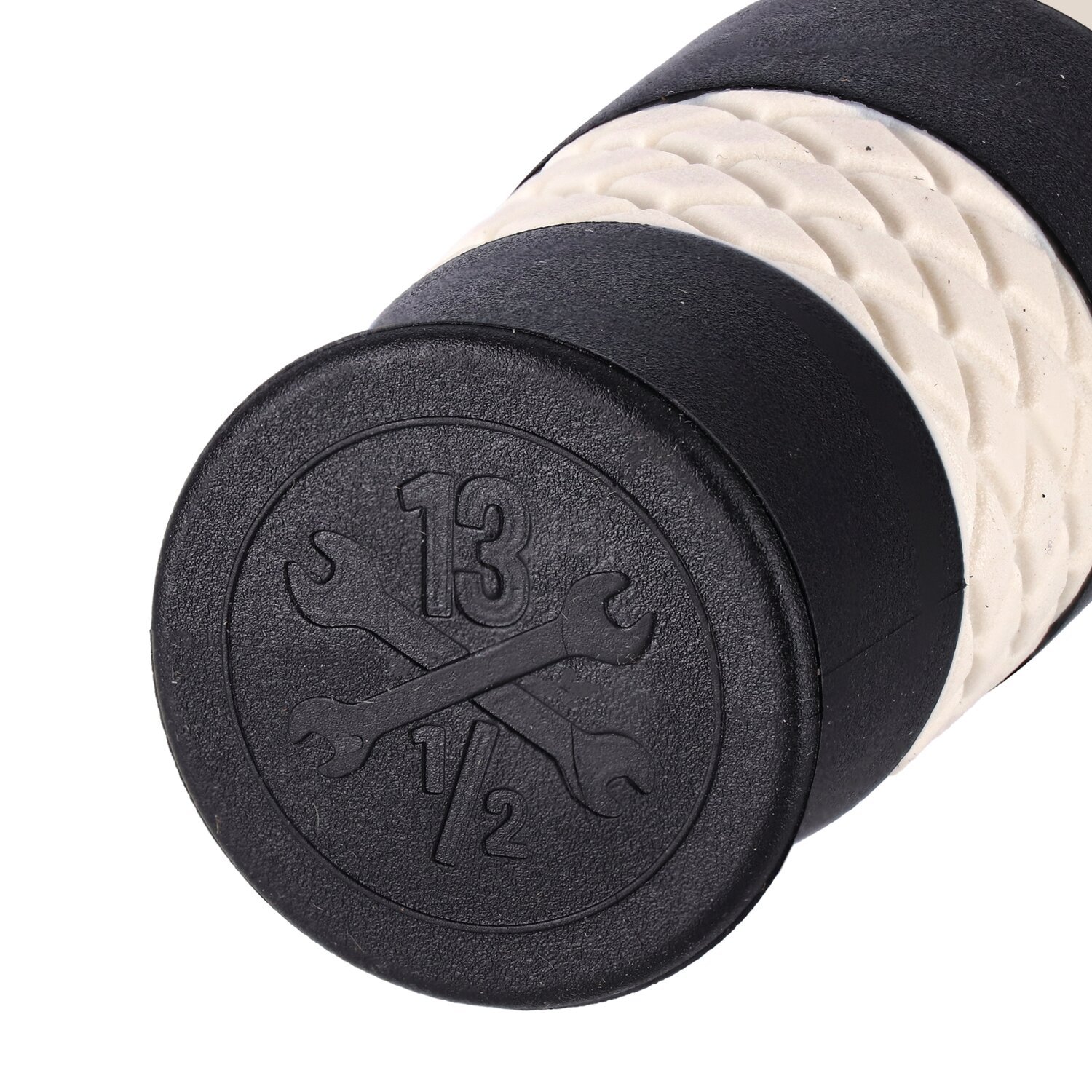 13 1/2 Outlaw grips black/white 7/8"