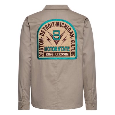 With the King Kerosin "Motor State" shirt, you'll embrace authentic drag strip style with a clear homage to Detroit, Michigan. The large back patch with a V8 motif and Kustom Kulture lettering makes it a real eye-catcher. Racing stripes and a chest patch complete the look on the front. Crafted in a regular fit with a straight hem, shirt collar, full-length button placket, and two buttoned chest pockets. Robust material ensures long-lasting comfort, perfect worn open or buttoned up.
