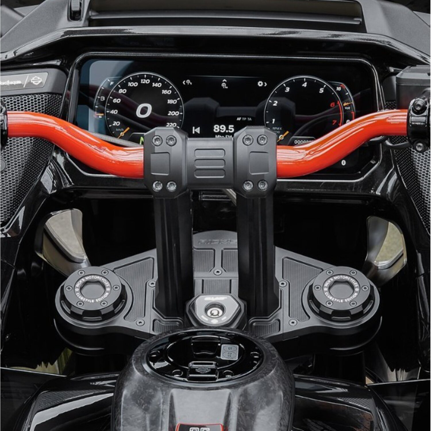 Rick's Motorcycles, Clubstyle Touring riser kit 8.5, Black, Anodized