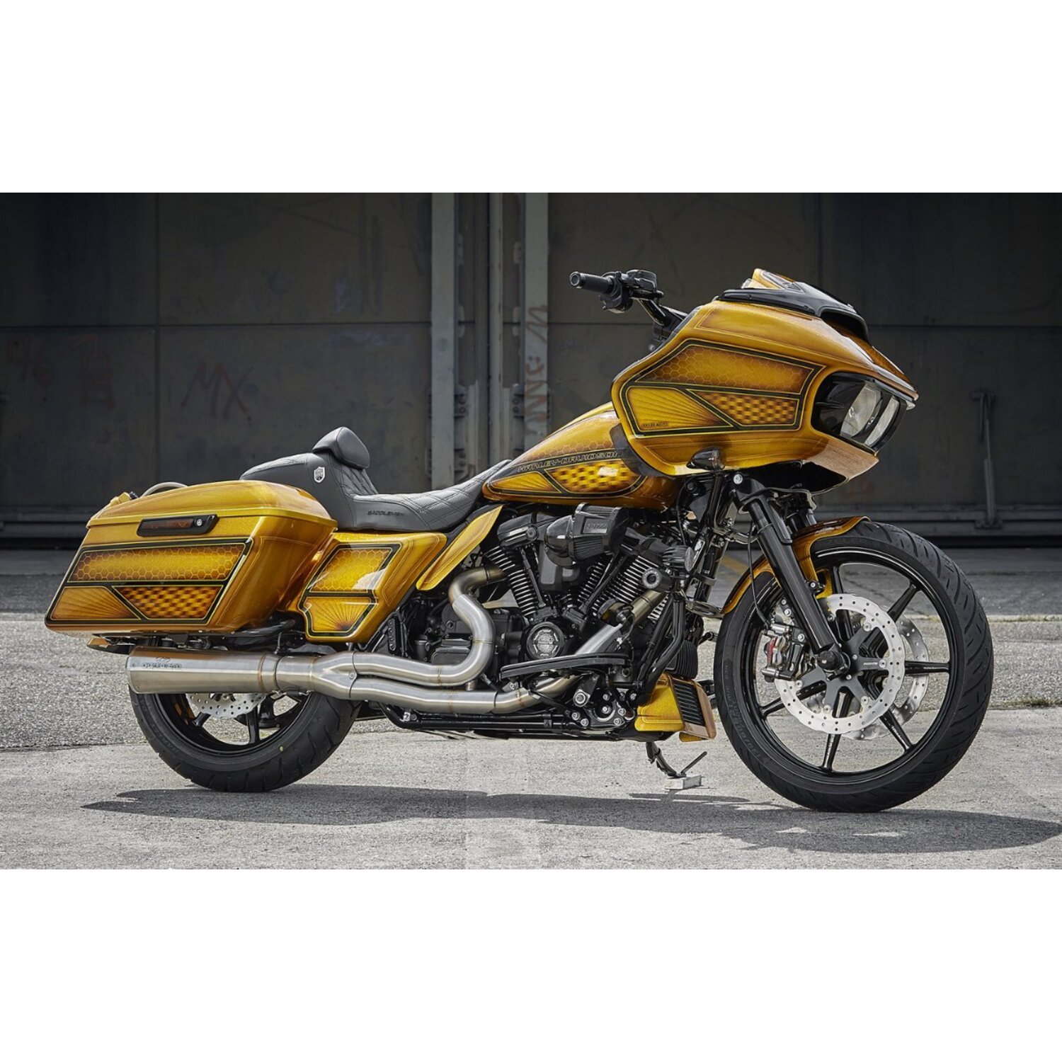 Rick's Motorcycles, 21" front fender Touring 'Shorty'