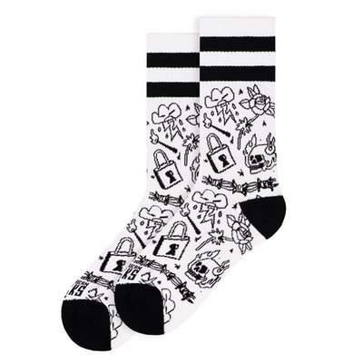 The Mid High Socks by American Socks are a staple. Made from soft cotton, the crew socks have a mid-calf fit. All of them are fun socks with bold patterns and graphic designs that scream attitude. Inspired by streetwear, tattoo art, skateboarding, alternative music and Japanese style, every pair is a canvas. Created in collaboration with artists, these are the perfect gift socks or present. Durable, breathable, unisex and always comfortable, these crazy crew socks with stripes are built for all terrain, from skate sessions and concerts to chilling with friends. Fun, Original, Funky and alternative, they’re socks that say something about you. Find your pair, and join the crew!

• Mid High Length, half-way of your lower leg
• Vegan friendly
• Comfy cotton blend
• One size fits most - 36 to 46 EU
• Composition: 68% cotton, 16% polyamide, 8% polyester, 7% elastodiene, 1% elastane
