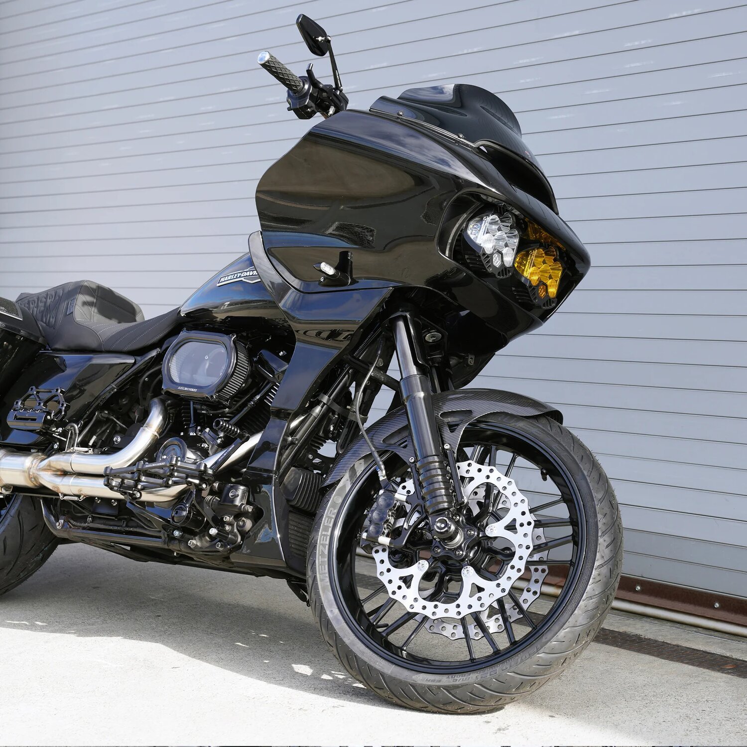 Arlen Ness, 21" Pro Sport front fender. Carbon fiber