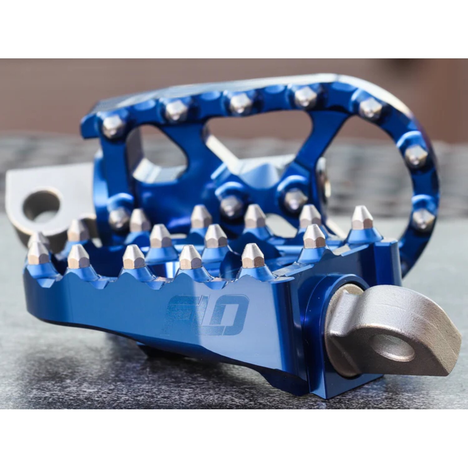 Flo Motorsports, V2 MX foot peg set