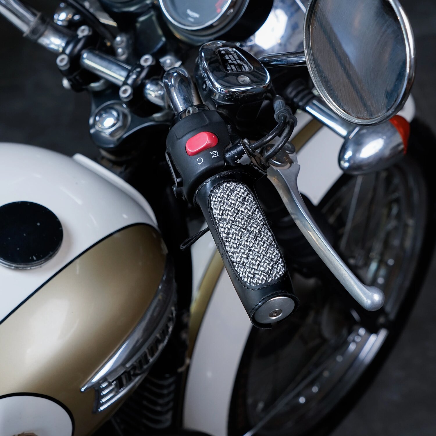 Trip Machine x DGR Haberdash Grips 10cm, Black