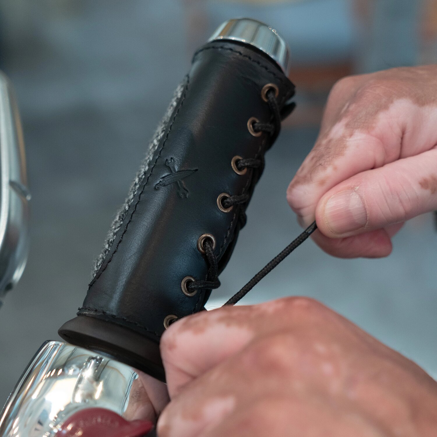 Trip Machine x DGR Haberdash Grips 10cm, Black