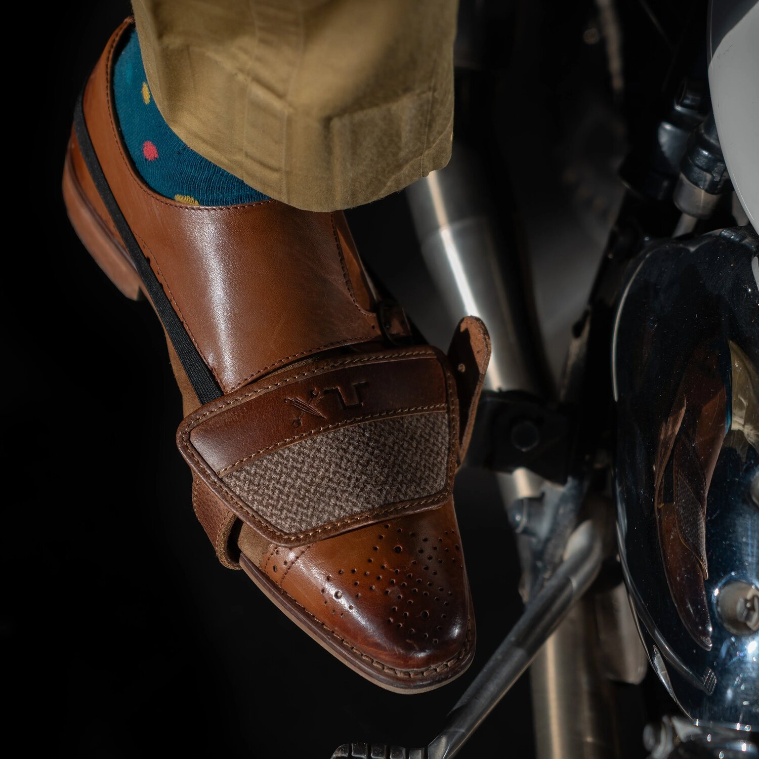 Trip Machine x DGR shoe protector, cognac, Brown