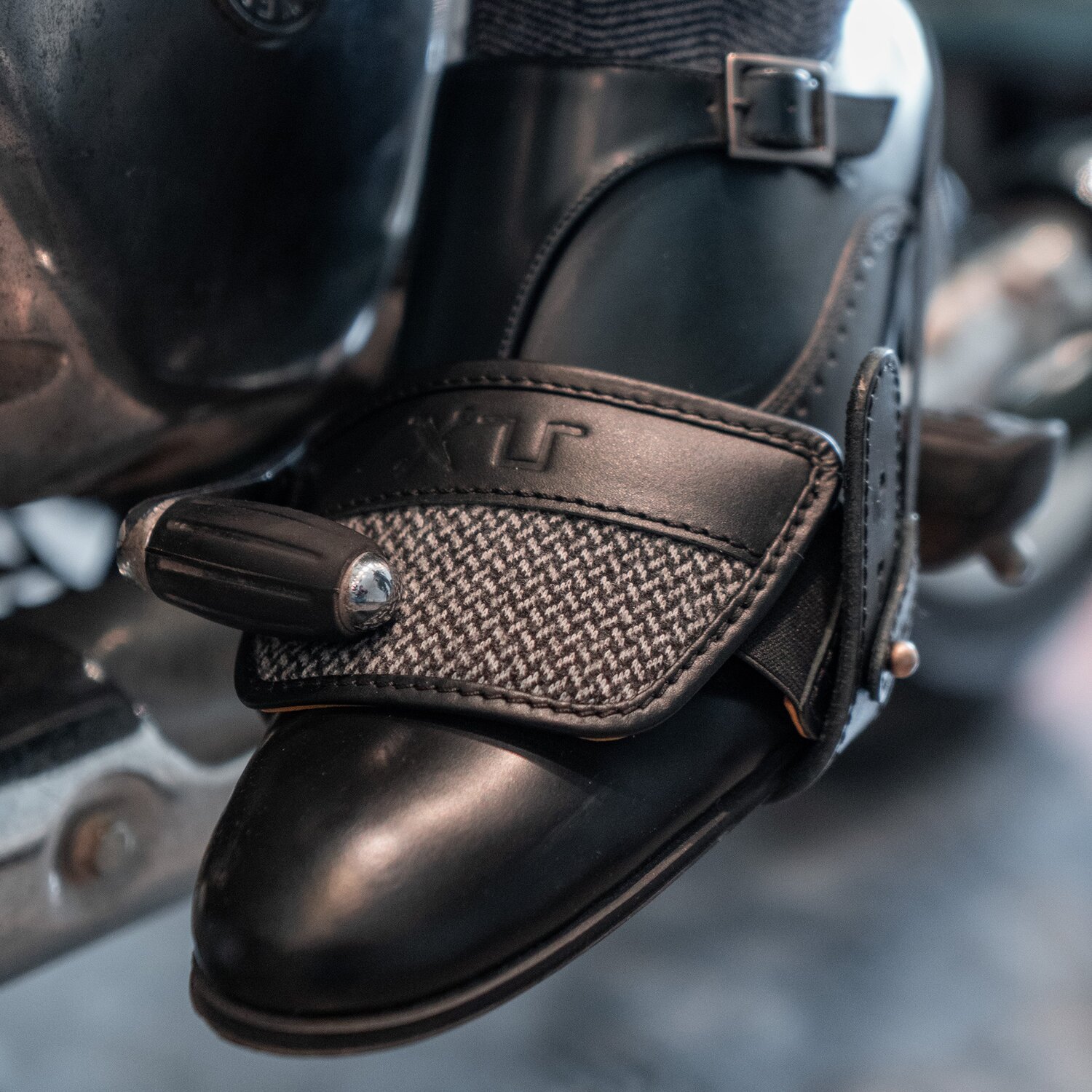 Trip Machine x DGR shoe protector black