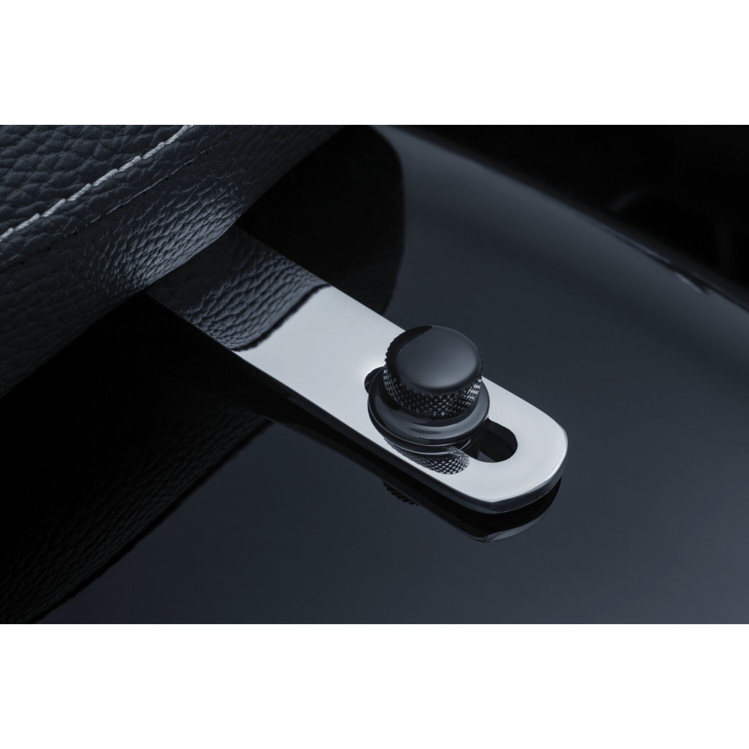 Kuryakyn, Quick release seat screw, Black, Plain