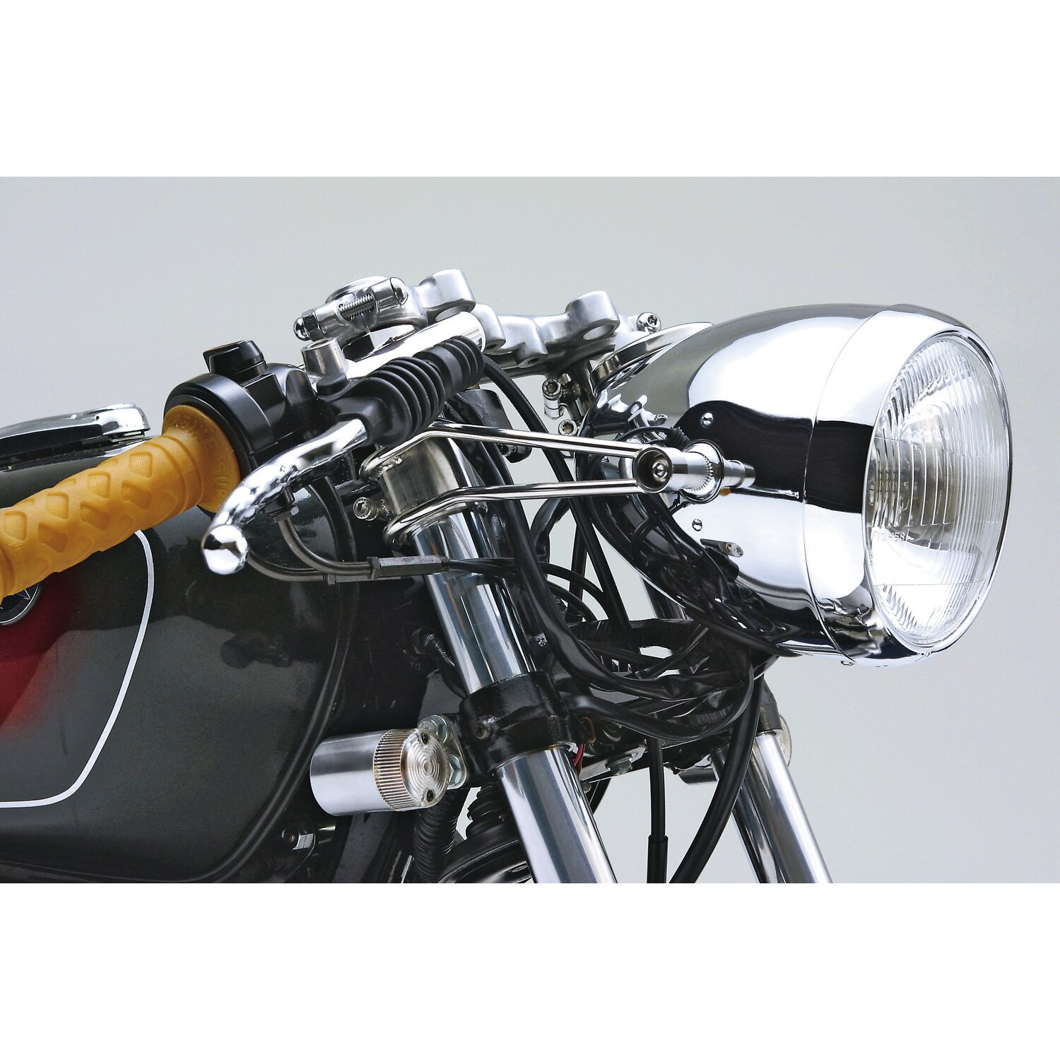 Daytona, Vintage 5-3/4" headlamp, Chrome