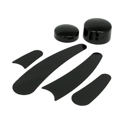 Black. 
OEM replacement reference 48452-00 (= chrome finish)