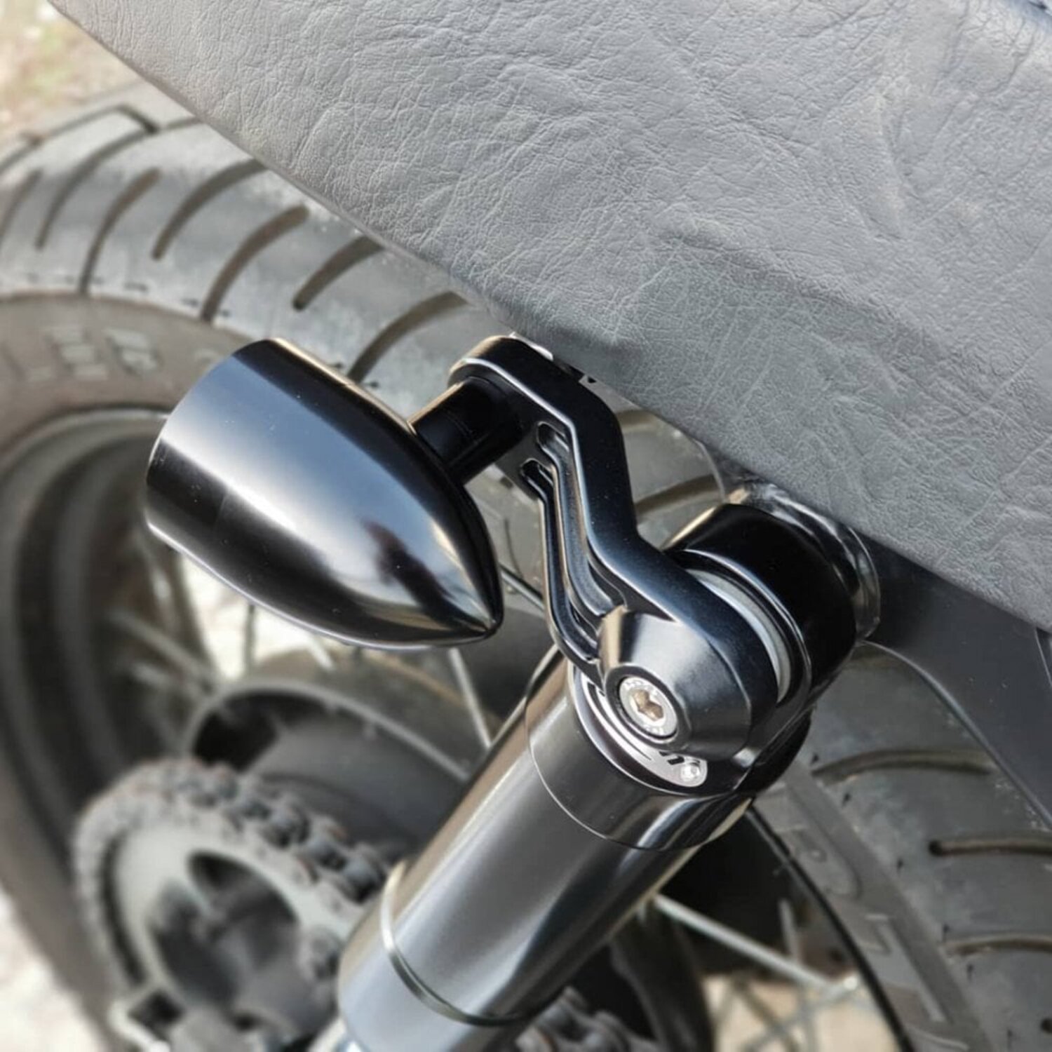 Motone, ribbed Triline turn signal brackets, Black
