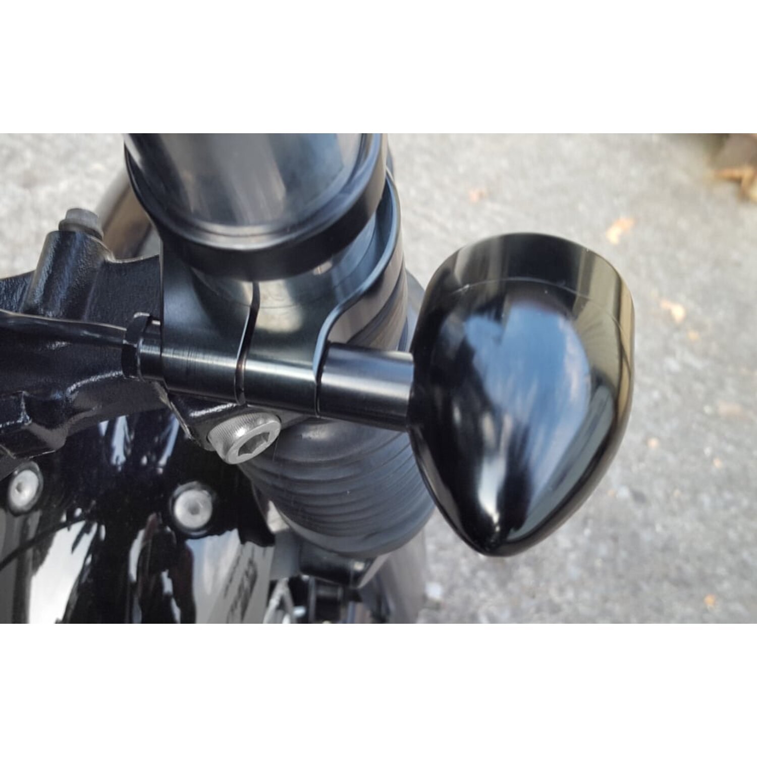 Motone, Wrap-around turn signal brackets, 39mm forks, Black, Matte