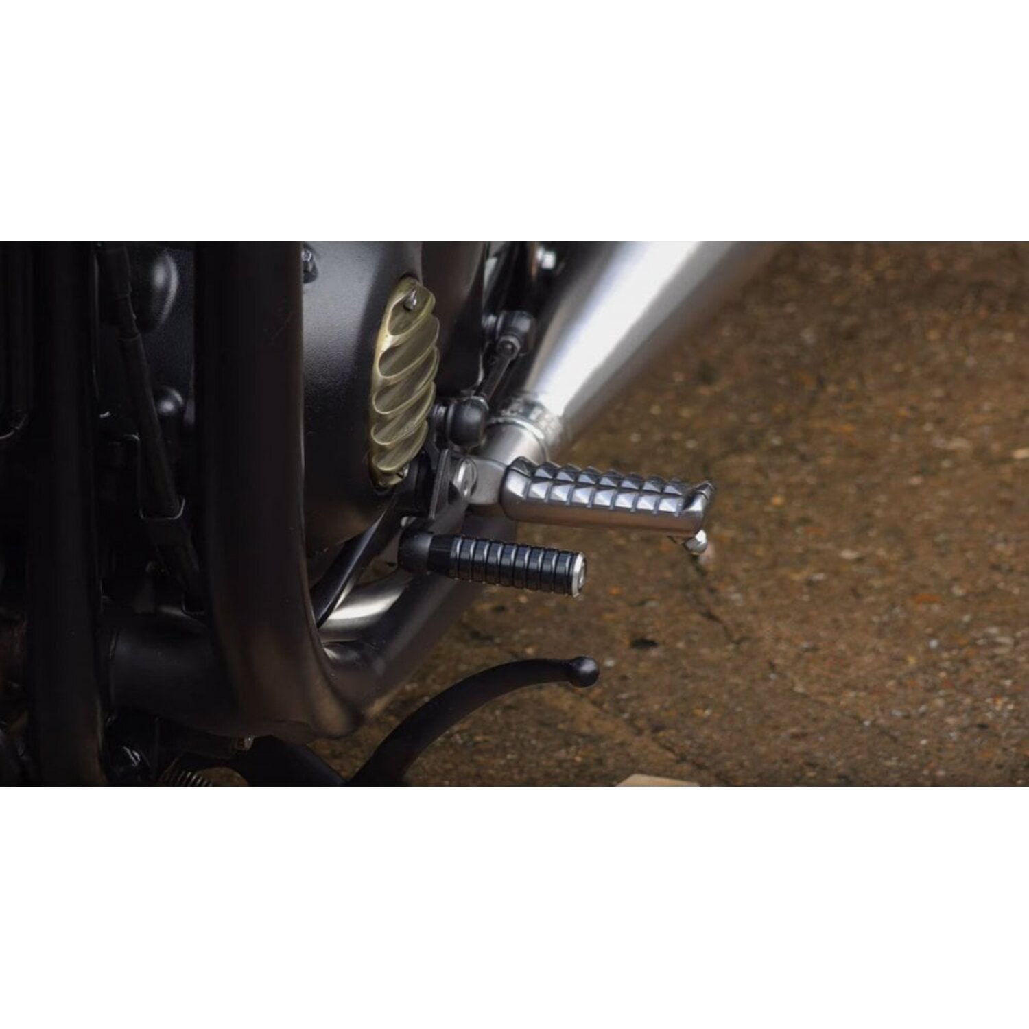 Motone, extented shifter peg ribbed, Black