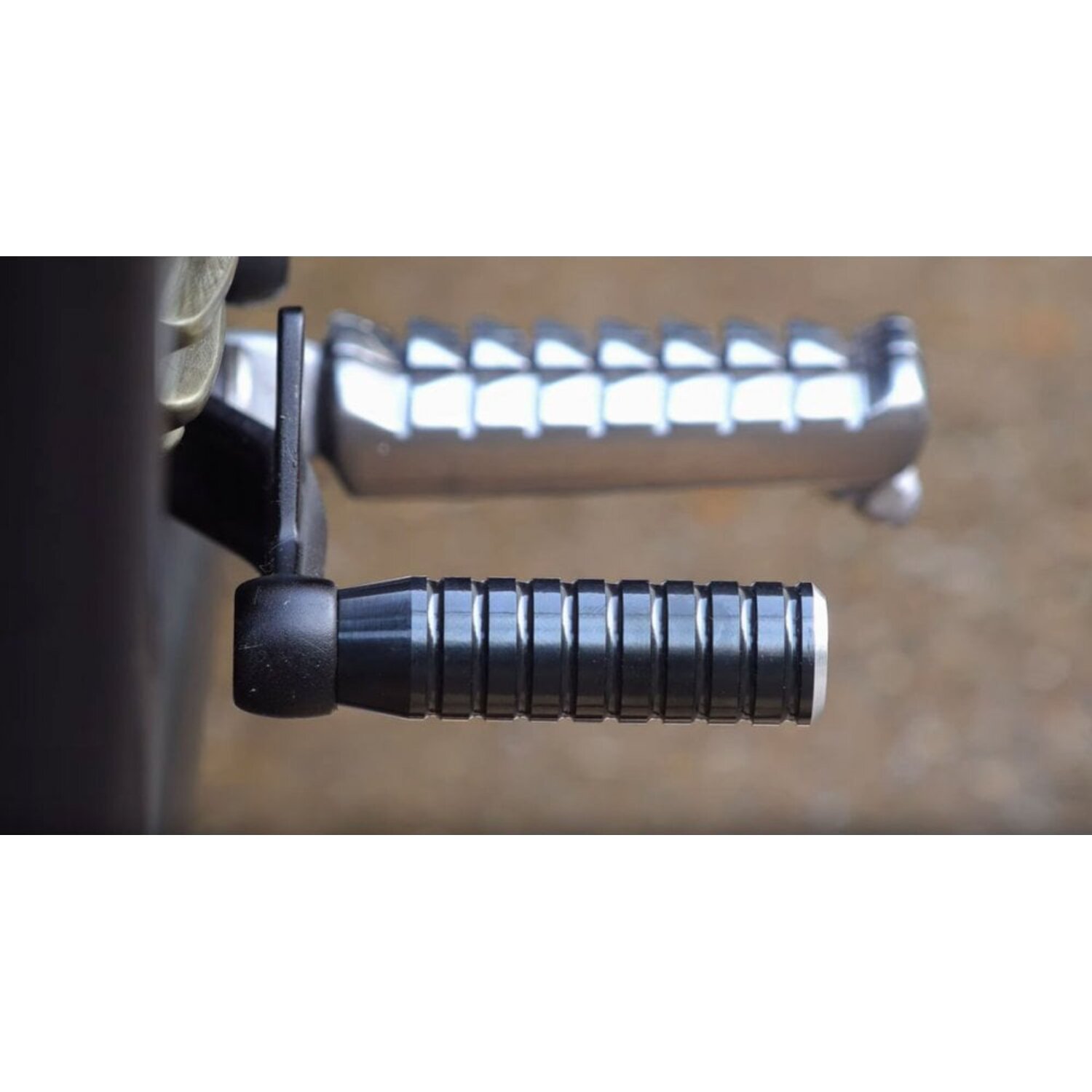 Motone, extented shifter peg ribbed