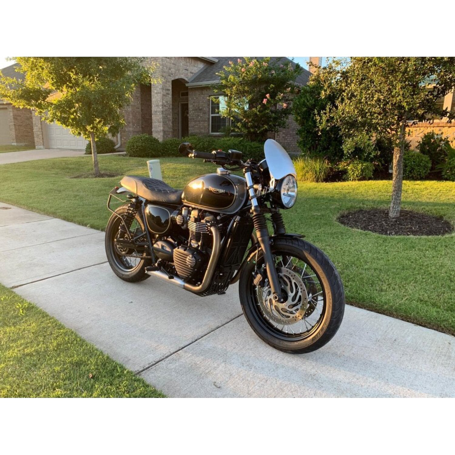 Motone Airblade screen, aluminum. Quicksilver, Polished