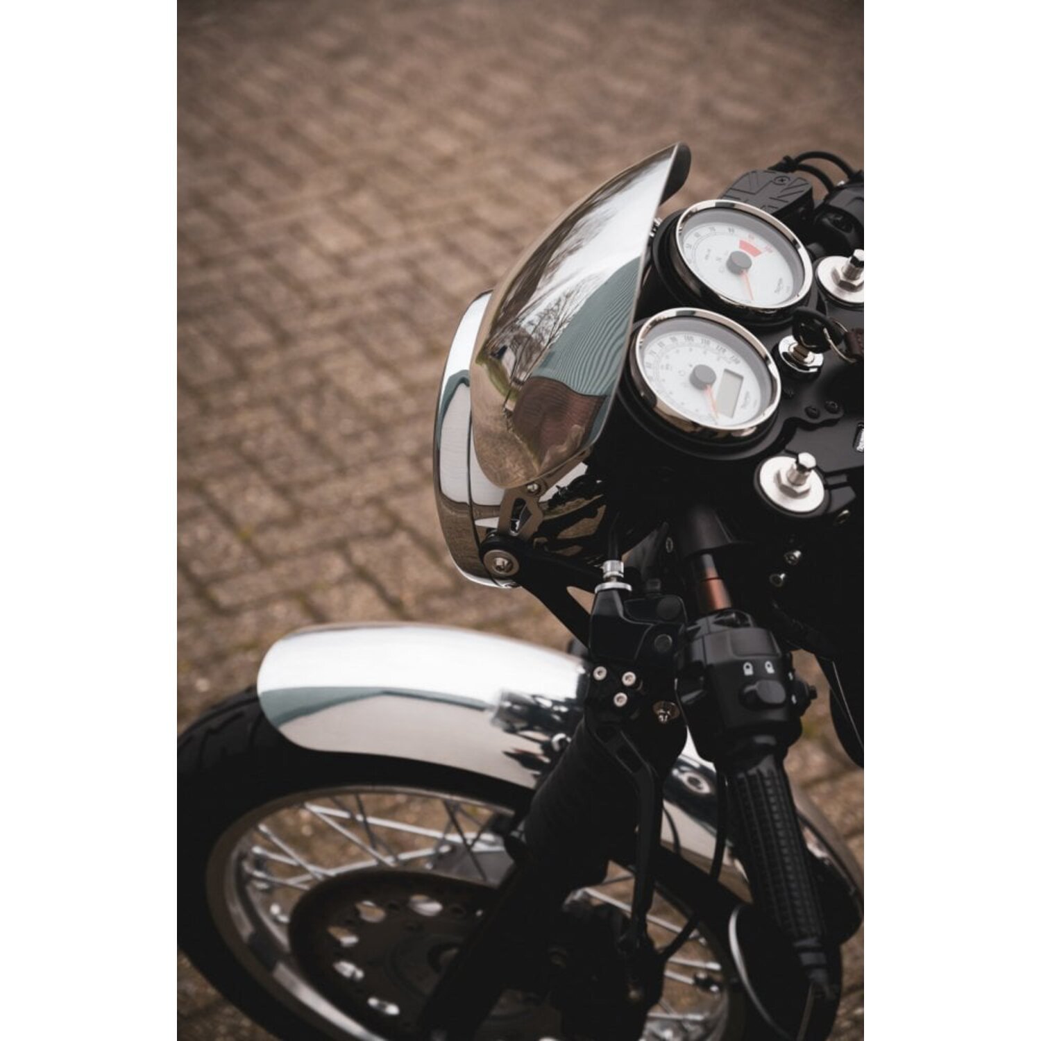Motone Microblade screen, aluminum. Mirror, Silver, Polished