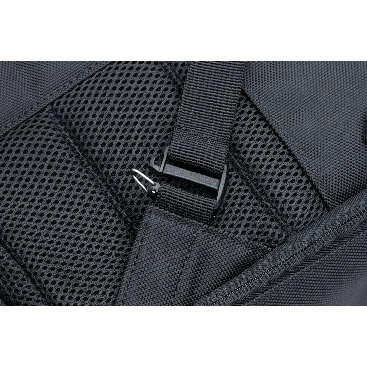 Kuryakyn Momentum backpack bag black