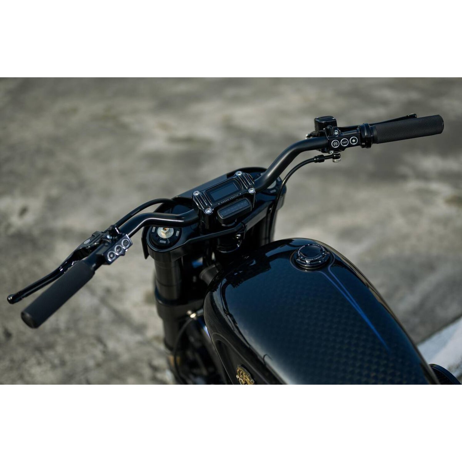 Rough Crafts, M8 Softail 1.3" finned risers, Black, Anodized