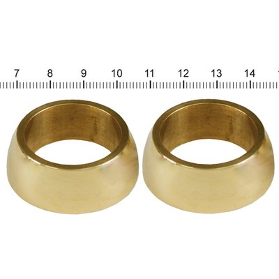 Radiused. 
For 1 inch bars with internal throttle. 
Used to make a smooth transition between the handlebar grips and 1" (25.4mm) handlebars, when internal throttle is used without switch housings. 
Installs to handlebar with silicone adhesive.